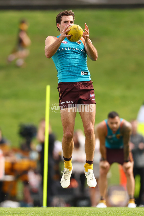 AFL 2024 Training - Hawthorn 110924 - A-53965627