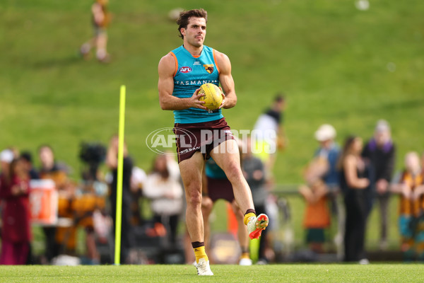 AFL 2024 Training - Hawthorn 110924 - A-53965628