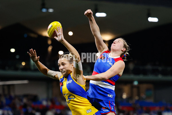 AFLW 2024 Round 03 - Western Bulldogs v West Coast - A-53983433