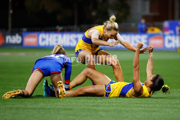AFLW 2024 Round 03 - Western Bulldogs v West Coast - A-53983434