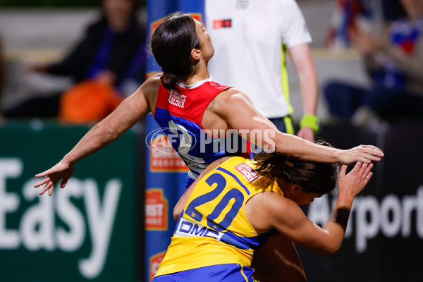 AFLW 2024 Round 03 - Western Bulldogs v West Coast - A-53986147