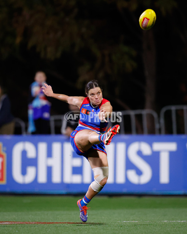 AFLW 2024 Round 03 - Western Bulldogs v West Coast - A-53986154