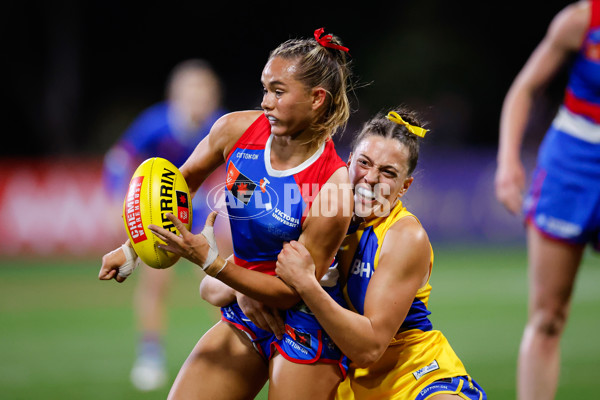 AFLW 2024 Round 03 - Western Bulldogs v West Coast - A-53986155