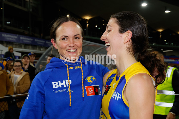 AFLW 2024 Round 03 - Western Bulldogs v West Coast - A-53986204