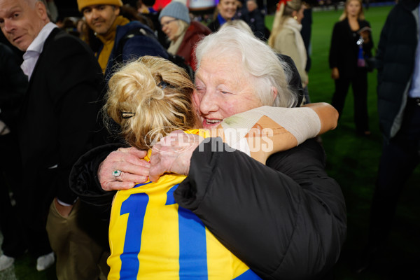 AFLW 2024 Round 03 - Western Bulldogs v West Coast - A-53986211