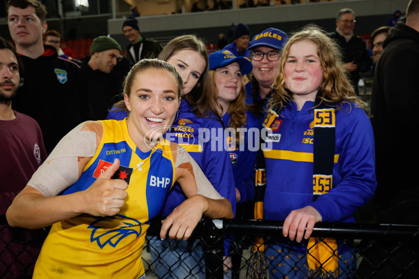 AFLW 2024 Round 03 - Western Bulldogs v West Coast - A-53986213