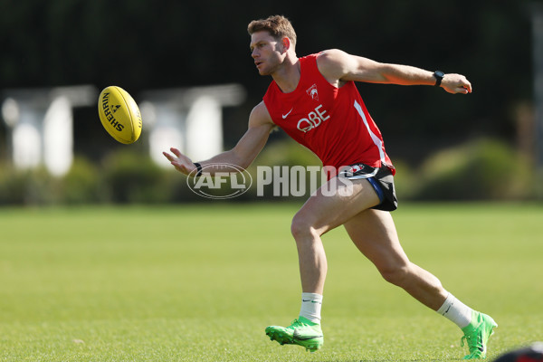 AFL 2024 Training - Sydney 130924 - A-53988174