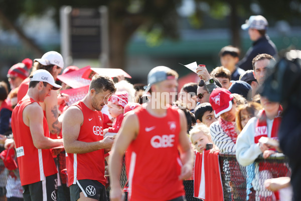 AFL 2024 Training - Sydney 130924 - A-53988212