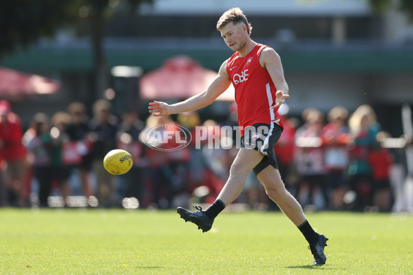 AFL 2024 Training - Sydney 130924 - A-53989000