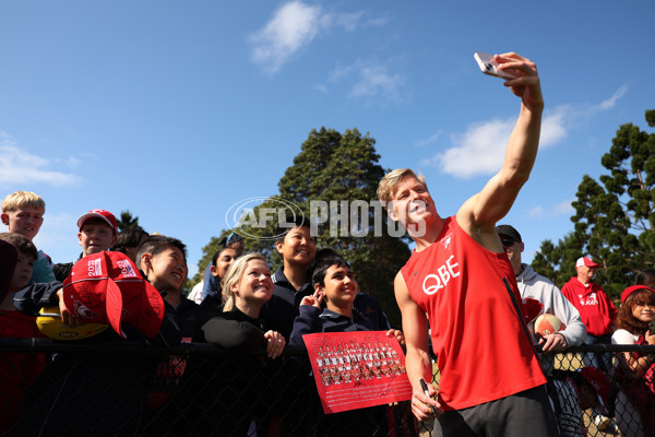 AFL 2024 Training - Sydney 130924 - A-53989019