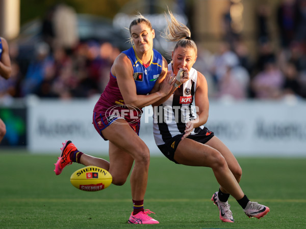 AFLW 2024 Round 03 - Brisbane v Collingwood - A-53991308