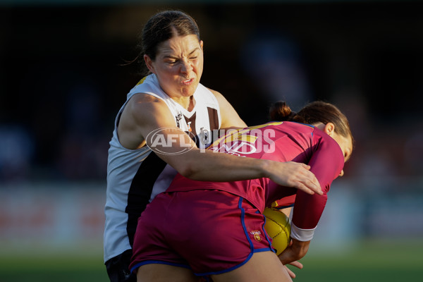 AFLW 2024 Round 03 - Brisbane v Collingwood - A-53991309