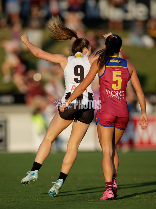 AFLW 2024 Round 03 - Brisbane v Collingwood - A-53991592