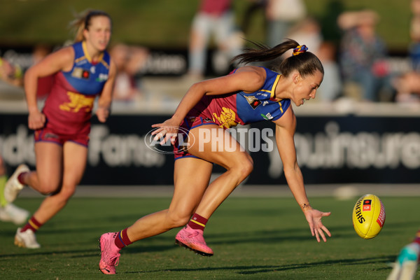 AFLW 2024 Round 03 - Brisbane v Collingwood - A-53991598