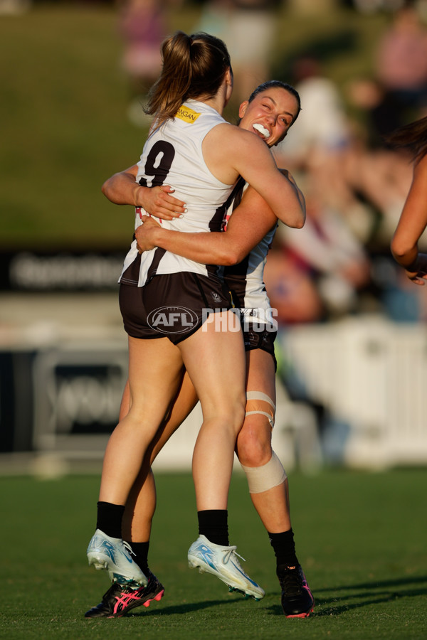 AFLW 2024 Round 03 - Brisbane v Collingwood - A-53991600