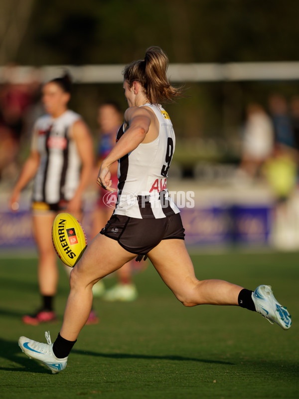 AFLW 2024 Round 03 - Brisbane v Collingwood - A-53991601