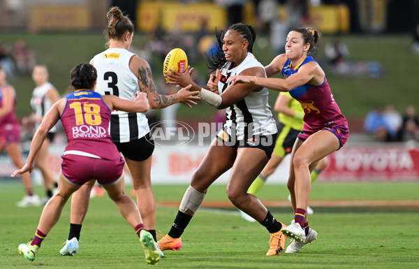 AFLW 2024 Round 03 - Brisbane v Collingwood - A-53993494