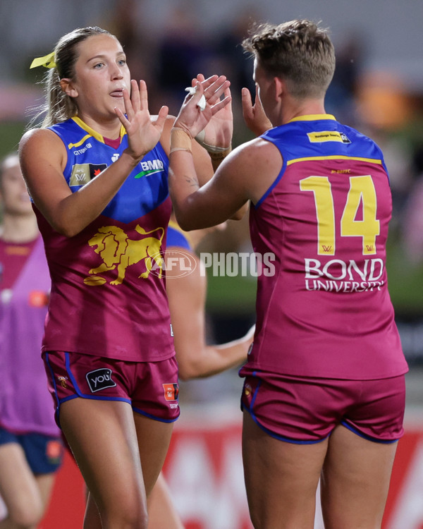 AFLW 2024 Round 03 - Brisbane v Collingwood - A-53994016