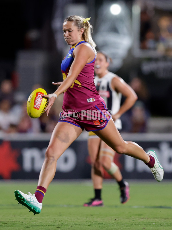 AFLW 2024 Round 03 - Brisbane v Collingwood - A-53996172