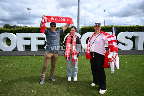 AFLW 2024 Round 03 - Sydney v Richmond - A-54016025