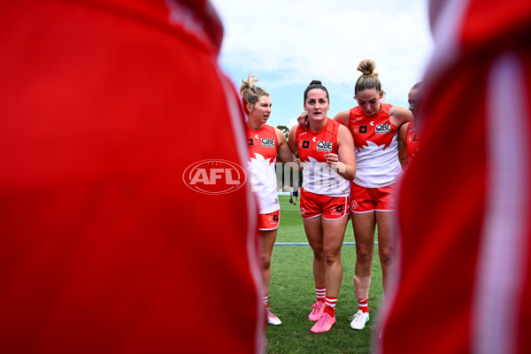 AFLW 2024 Round 03 - Sydney v Richmond - A-54016309