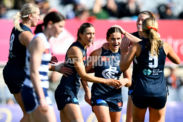 AFLW 2024 Round 03 - Carlton v Geelong - A-54021523