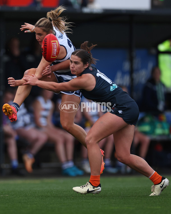 AFLW 2024 Round 03 - Carlton v Geelong - A-54021563