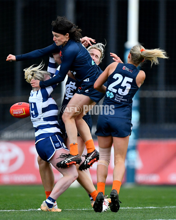 AFLW 2024 Round 03 - Carlton v Geelong - A-54024715