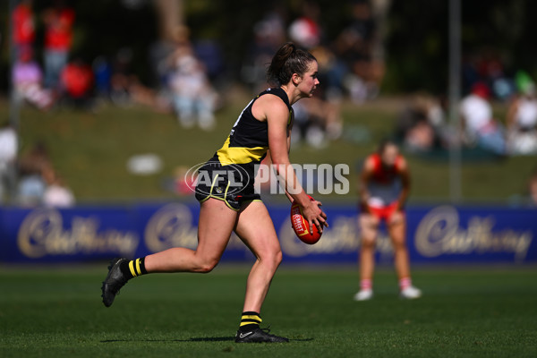 AFLW 2024 Round 03 - Sydney v Richmond - A-54024754