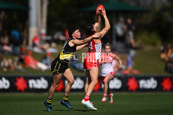 AFLW 2024 Round 03 - Sydney v Richmond - A-54024758