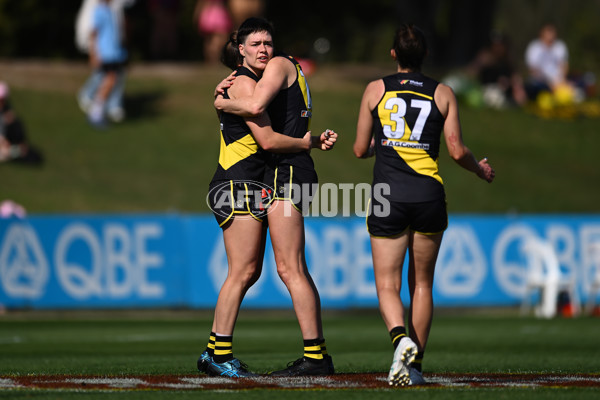 AFLW 2024 Round 03 - Sydney v Richmond - A-54024762