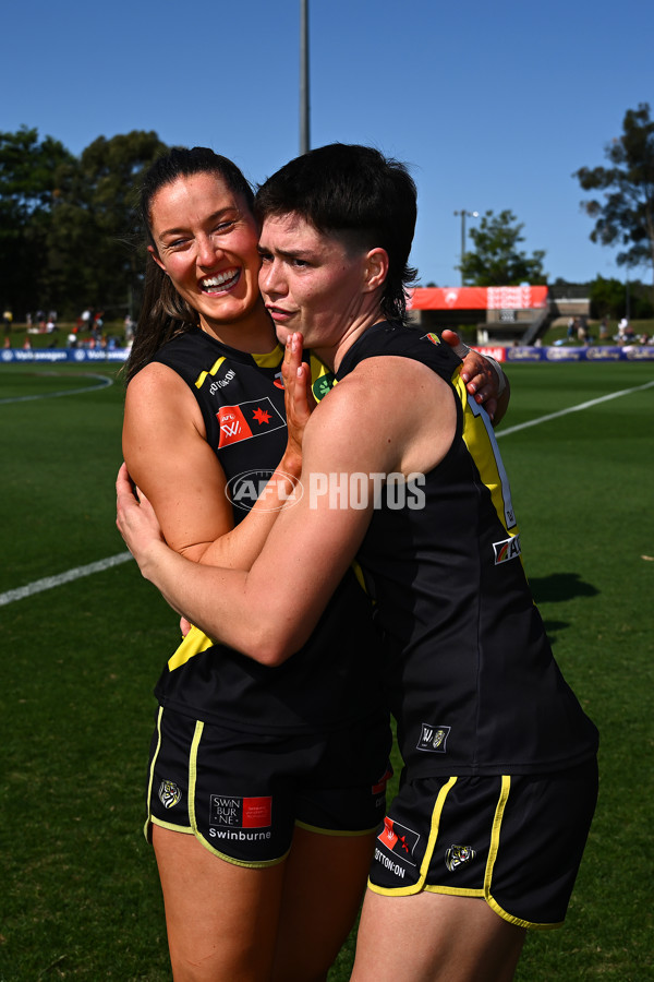 AFLW 2024 Round 03 - Sydney v Richmond - A-54024770