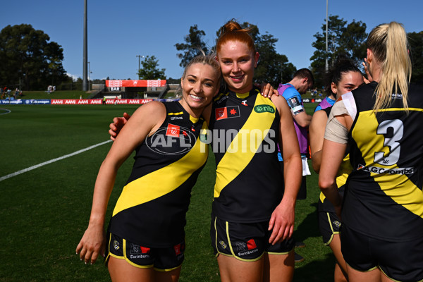 AFLW 2024 Round 03 - Sydney v Richmond - A-54024792