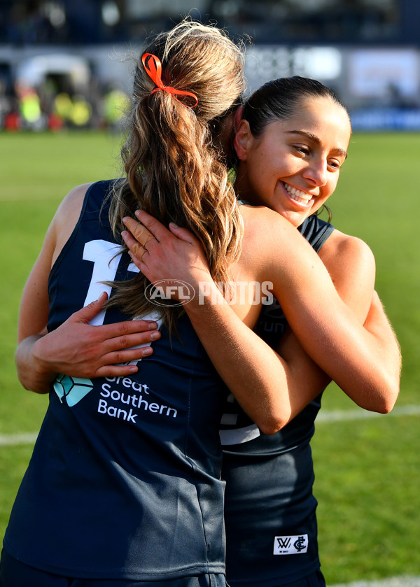 AFLW 2024 Round 03 - Carlton v Geelong - A-54026965