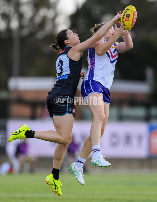 AFLW 2024 Round 03 - Port Adelaide v Fremantle - A-54027019