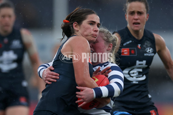 AFLW 2024 Round 03 - Carlton v Geelong - A-54027837