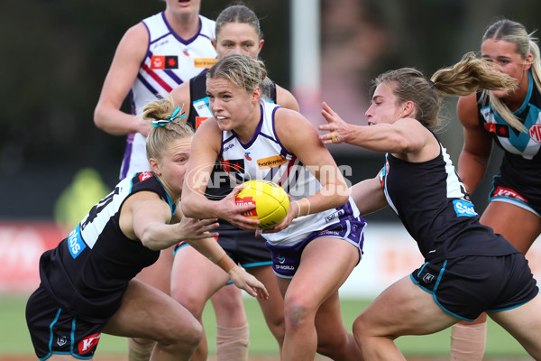 AFLW 2024 Round 03 - Port Adelaide v Fremantle - A-54027872