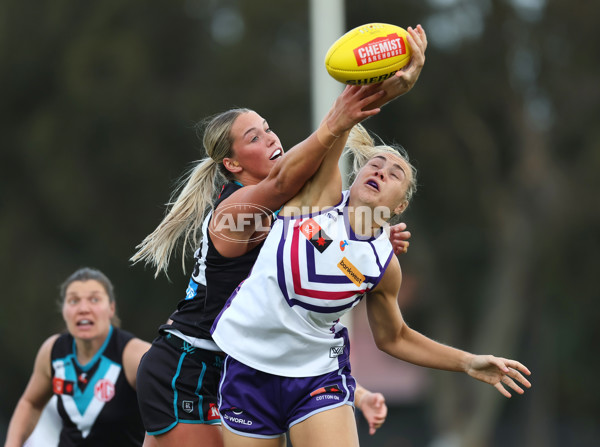 AFLW 2024 Round 03 - Port Adelaide v Fremantle - A-54031374