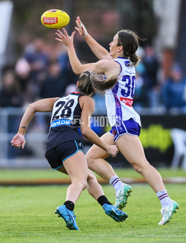 AFLW 2024 Round 03 - Port Adelaide v Fremantle - A-54031389