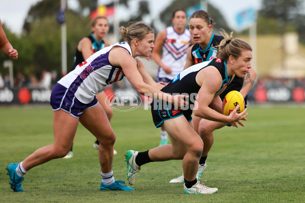 AFLW 2024 Round 03 - Port Adelaide v Fremantle - A-54031394