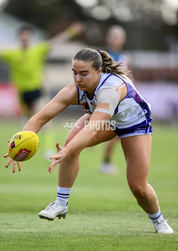 AFLW 2024 Round 03 - Port Adelaide v Fremantle - A-54031880