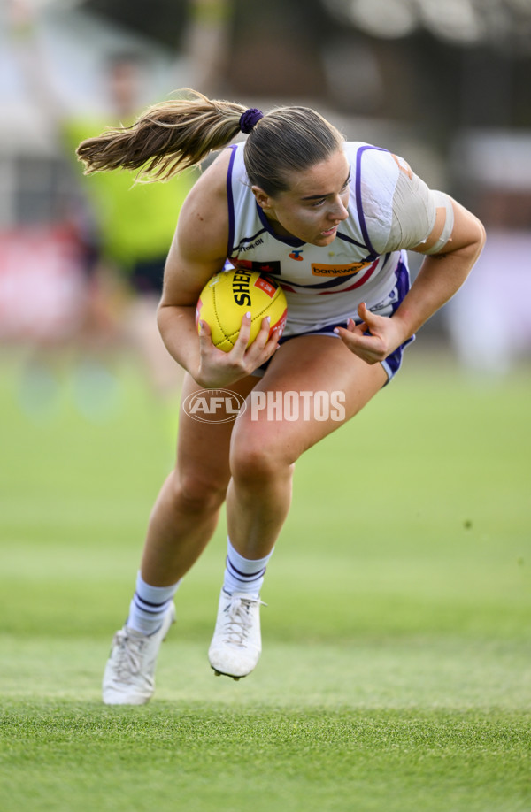 AFLW 2024 Round 03 - Port Adelaide v Fremantle - A-54031881