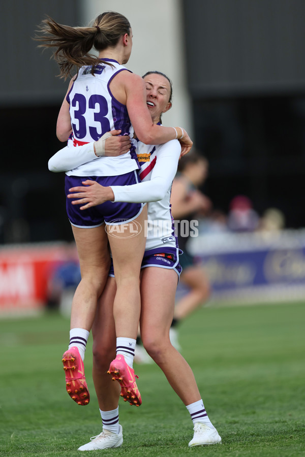 AFLW 2024 Round 03 - Port Adelaide v Fremantle - A-54031911