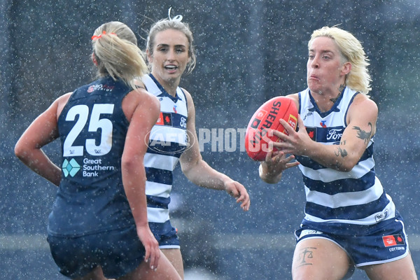 AFLW 2024 Round 03 - Carlton v Geelong - A-54033787