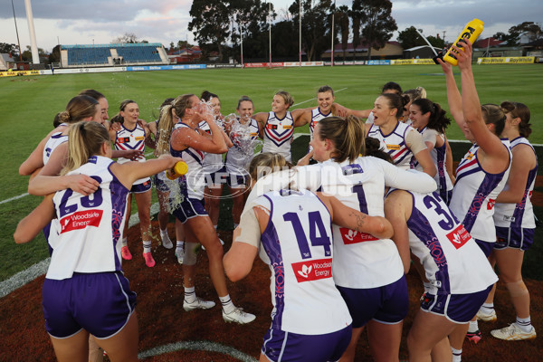 AFLW 2024 Round 03 - Port Adelaide v Fremantle - A-54035006