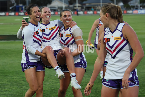 AFLW 2024 Round 03 - Port Adelaide v Fremantle - A-54035008