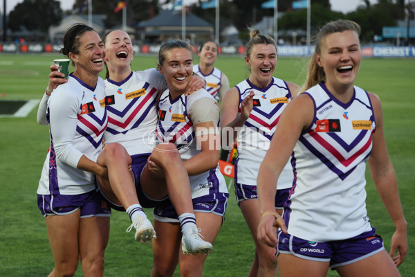 AFLW 2024 Round 03 - Port Adelaide v Fremantle - A-54035021