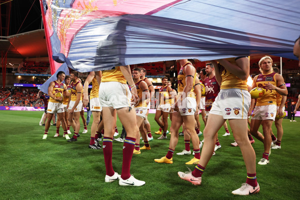 AFL 2024 First Semi Final - GWS v Brisbane - A-54035077