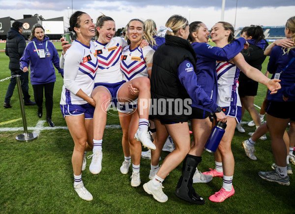 AFLW 2024 Round 03 - Port Adelaide v Fremantle - A-54037074