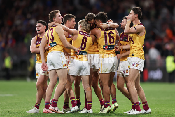 AFL 2024 First Semi Final - GWS v Brisbane - A-54050424